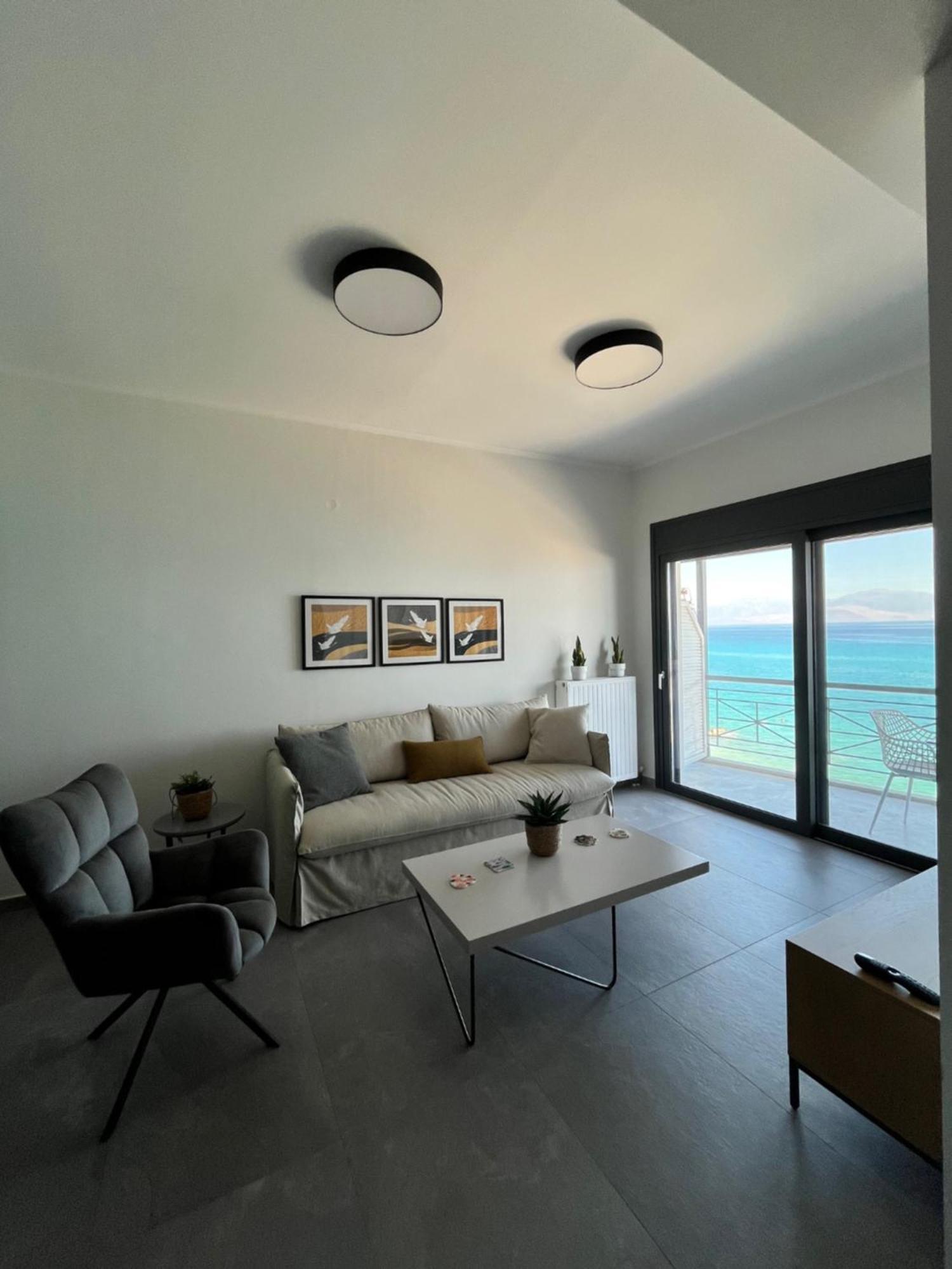 Christellie Luxury Apartment Kiáton Exterior foto
