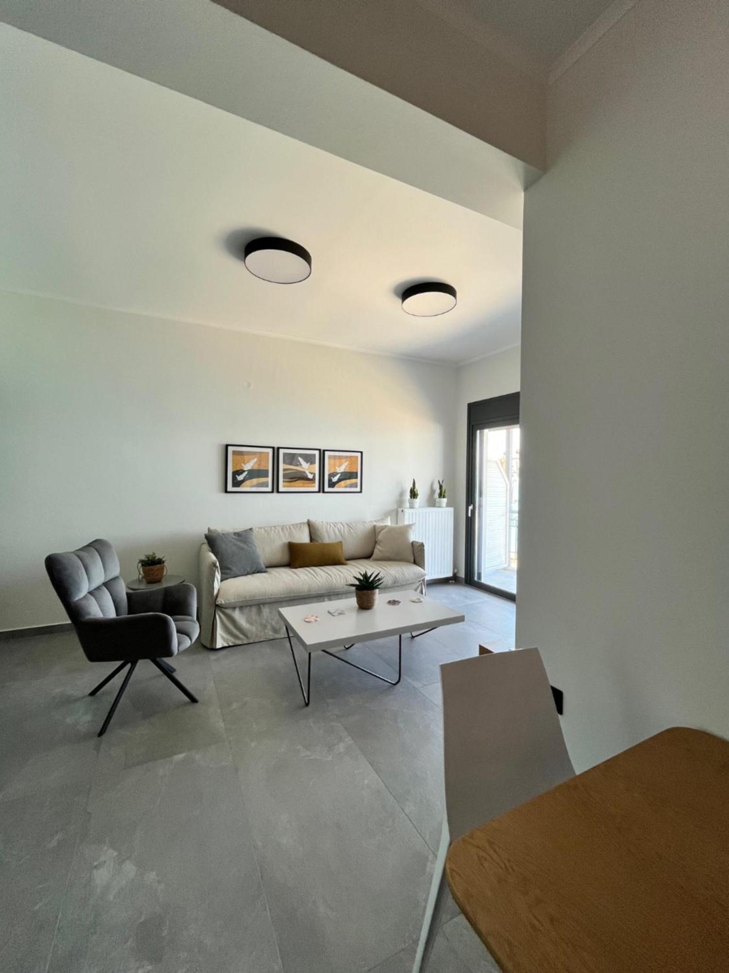 Christellie Luxury Apartment Kiáton Exterior foto